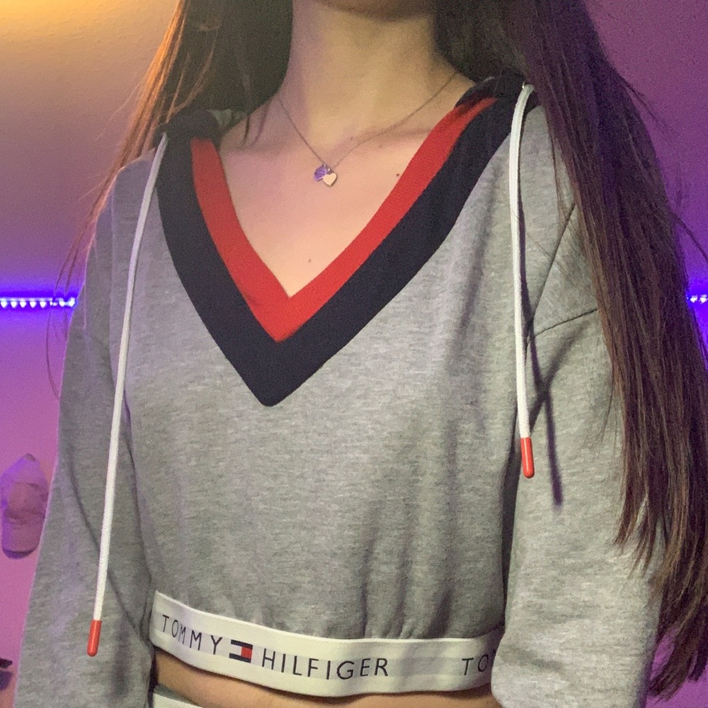 Tommy Hilfiger cropped hoodie